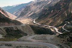 По пътя! Да шофираш на близо 5000 метра надморска височина