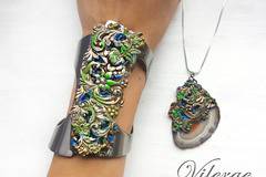 Красиви винтидж бижута за абитуриентски бал и елегантни абитуриенти