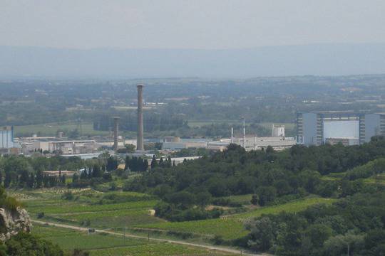 Експлозия във френска АЕЦ