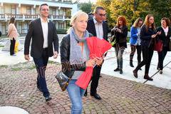 Елена Йончева влиза в политиката. Става водач на листа