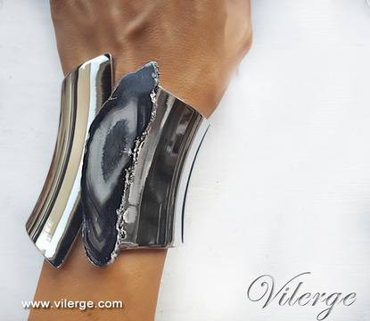 Дизайнерска винтидж гривна за красиви абитуриентки и бал