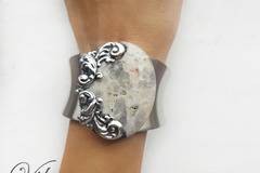 Елегантен подарък с красиво бижу за бал и стилни абитуриенти