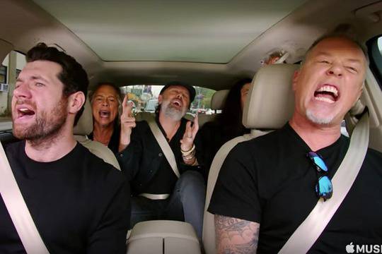 „Металика“ пеят хит на Риана