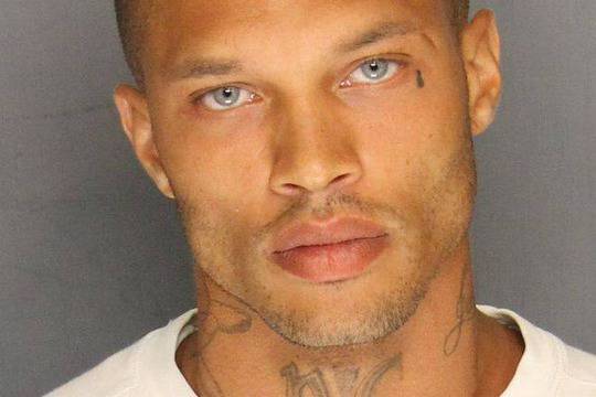 От затвора до модния подиум