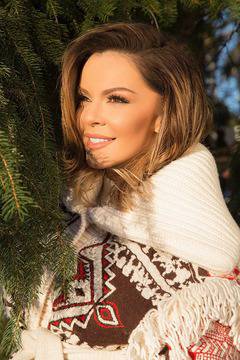 НОВАТА ПЕСЕН НА ГАЛЕНА „MORO MOU“ ИЗЛЕЗЕ ДНЕС С РАЖДАНЕТО НА СИНА Й