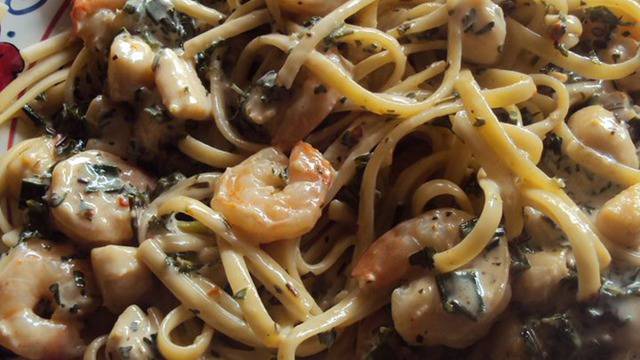 Спагети с морски дарове