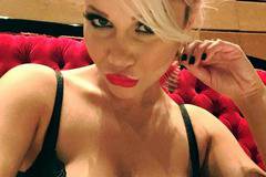 Плейметката Ирена Георгиева със провокативни снимки (+18)