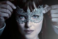 10 филма, които не трябва да гледате с родителите си