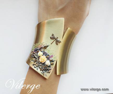 Луксозна пролетна колекция с елегантни бижута за красиви жени