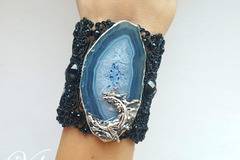 Нежни бижута и красиви гривни за Пролет и стилни жени