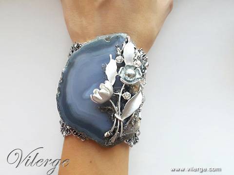 Какви бижута да носим през Пролет и 2017 година?