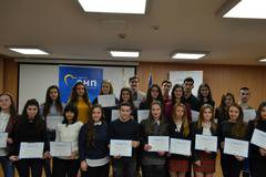 СУ „Бр. Каназиреви” в Разлог със специална грамота за масовост в конкурс, ученици пътуват до Брюксел