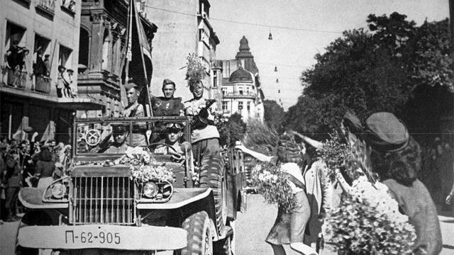 България във Втората световна война, като враг на Третия райх