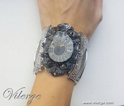 Великденска декорация на Яйца и красива винтидж гривна с Амонит