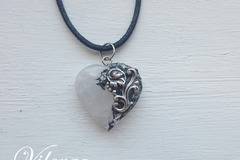 Елегантни Великденски подаръци за празник с винтидж колие и бижута