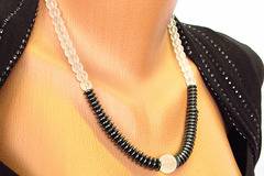 Дамско колие Каролин от Планински кристал и Хематит – DM-1038