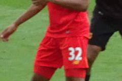 Деймиън Комоли постави под съмнение стратегията на „Ливърпул“