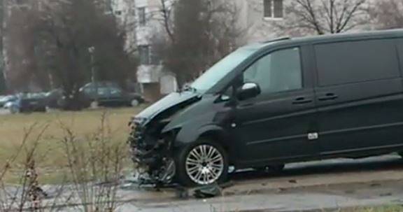 Взривиха бус в столичния квартал „Младост” 4 (СНИМКА)