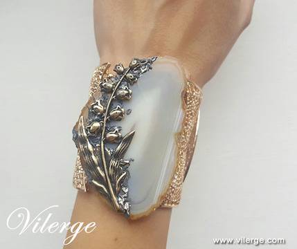 Модерни бижута за лятото и морето от дизайнерска бижутерия за жени