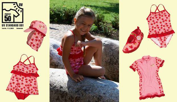 Детски бански за момичета с UV защита Ягодки