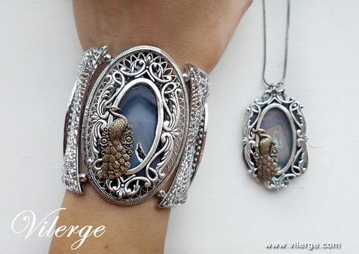 Лято и море с елегантни бутикови бижута за секси жени и стилни дами