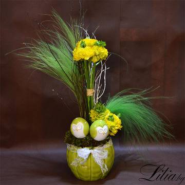 2017 Аранжировки с цветя и саксийни растения – Великденски аранжировки – Великденска аранжировка с лютиче – Доставка на…