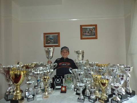 Българският талант Георги Димитров покорява картинг шампионати в Англия