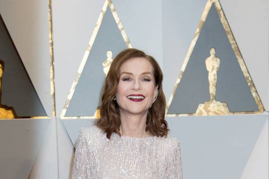 Изабел Юпер: Дайте път на театъра