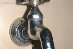 КЕВР влезе в спирала на масово вдигане на цени