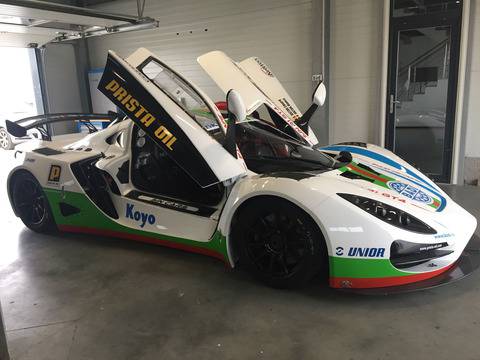 Sin R1 GT4 с млади румънски пилоти в сезон 2017 на Европейските GT4 серии Северна Купа