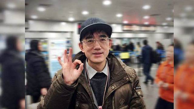 Затворник, изпратил послание за помощ в украса за Хелоуин, се спасява от Китай