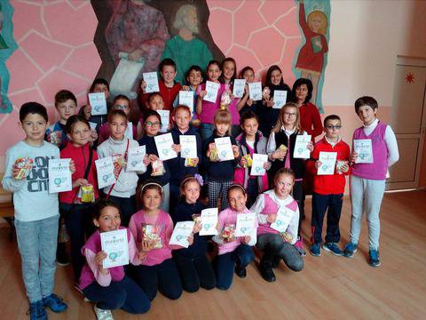 Отлично представяне на ученици от ОУ „Н. Парапунов” в състезанието „Аз общувам с Европа”