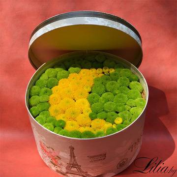 2017 Цветя в Кутия и Кутии с рози – Цветя в кутия-луна от хризантеми – Доставка на Цветя-Букети-Вечни рози и Рози в…