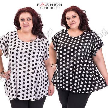 Актуална макси блуза с обло деколте на точки