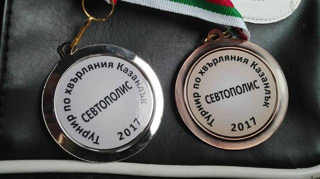 Сребро и бронз за Таня Кадиева в Казанлък