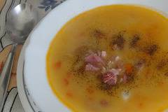 Супа от свински джолан