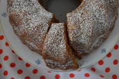 Бананов кекс със сладко от динени корички