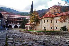 Бачковски манастир и Кръстова гора