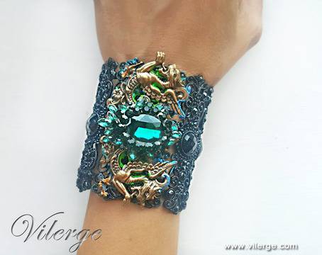 Луксозен женски подарък с елегантни винтидж гривни за красиви жени