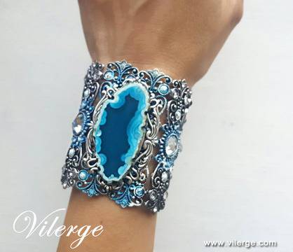 Модна серия стилни бижута за елегантни жени и Лято