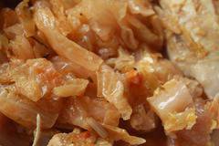 Кисело зеле с месо на фурна