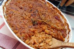 Стар боб с кисело зеле и рогата мерудия