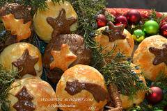 КОЛЕДНО-НОВОГОДИШНИ ХЛЕБЧЕТА С УКРАСА
