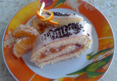 РУЛО С КРЕМ И СЛАДКО ОТ КАЙСИИ