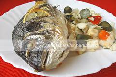 Печена ципура със зехтин и лимон