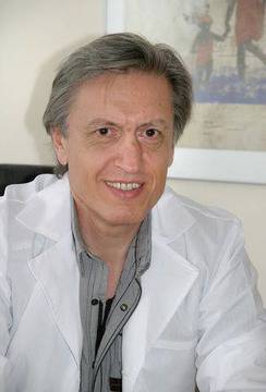 Д-р Мануков е кардиолог в Пловдив, Инвазивна кардиология, завеждащ на отделението по кардиология в УМБАЛ Пловдив