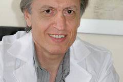 Д-р Мануков е кардиолог в Пловдив, Инвазивна кардиология, завеждащ на отделението по кардиология в УМБАЛ Пловдив