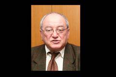 Почина акторът Илия Раев