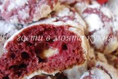 Напукани сладки – Червено кадифе