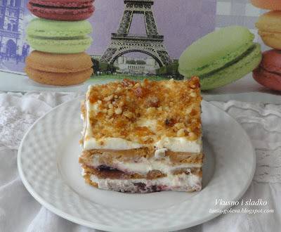 Бисквитена торта със заквасена сметана и маскарпоне